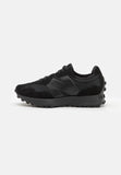 New Balance 327 - Full Black