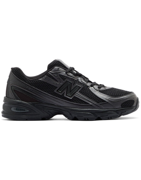 New Balance 740 - Black/Black